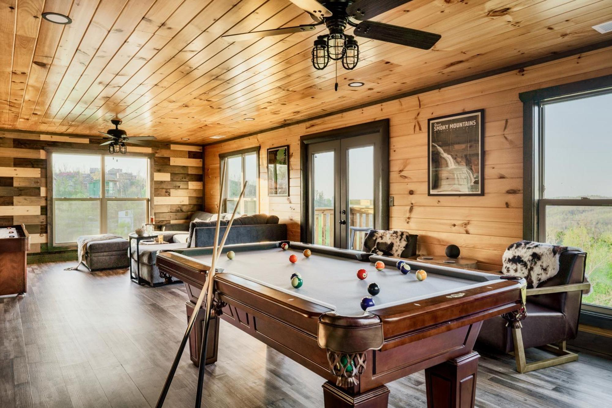 Mountainscape - Brand New Cabin W Views - Hottub - Firetable - Ps5 - Pooltable - 3 Pools Gatlinburg Eksteriør billede