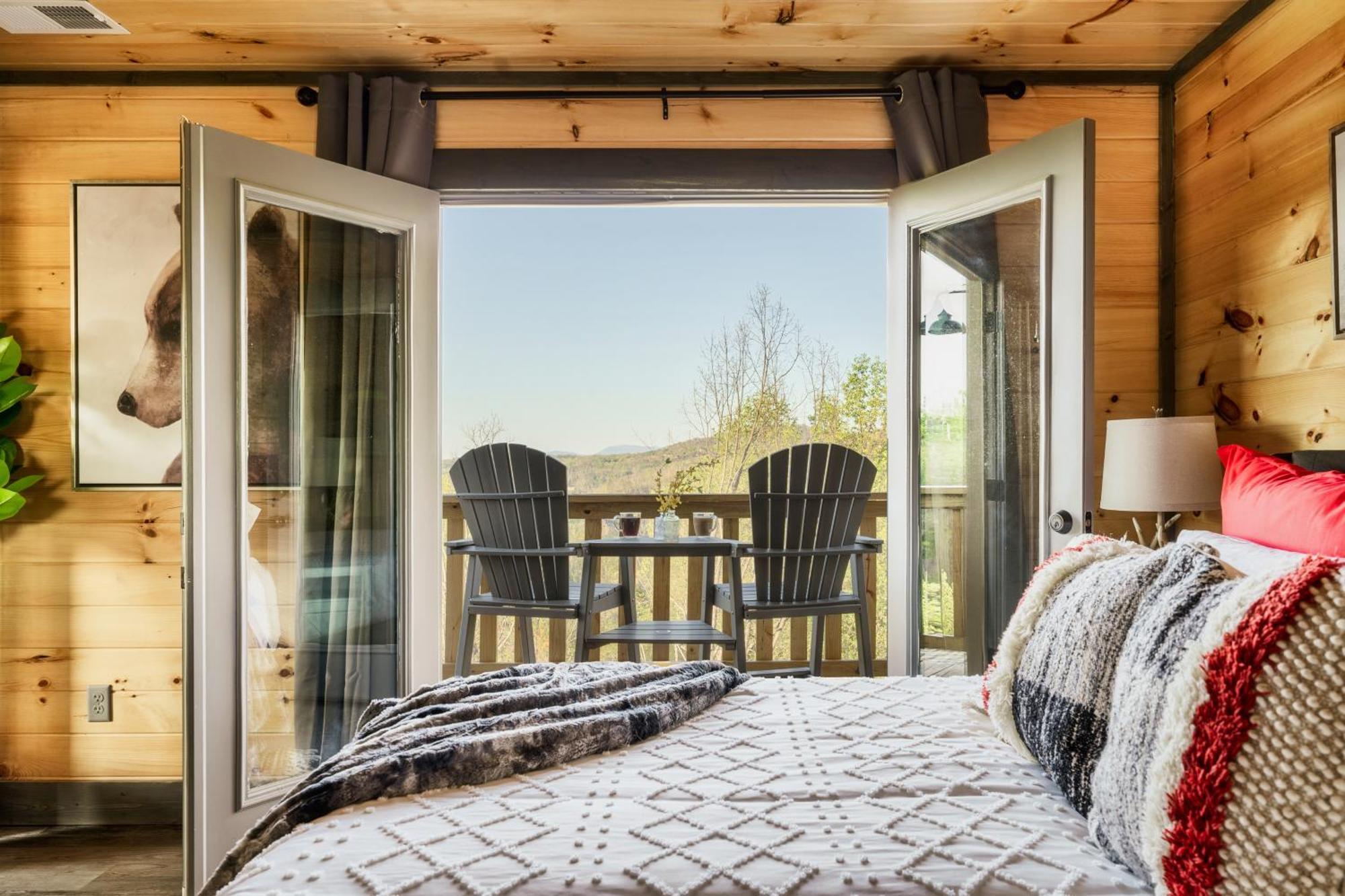 Mountainscape - Brand New Cabin W Views - Hottub - Firetable - Ps5 - Pooltable - 3 Pools Gatlinburg Eksteriør billede