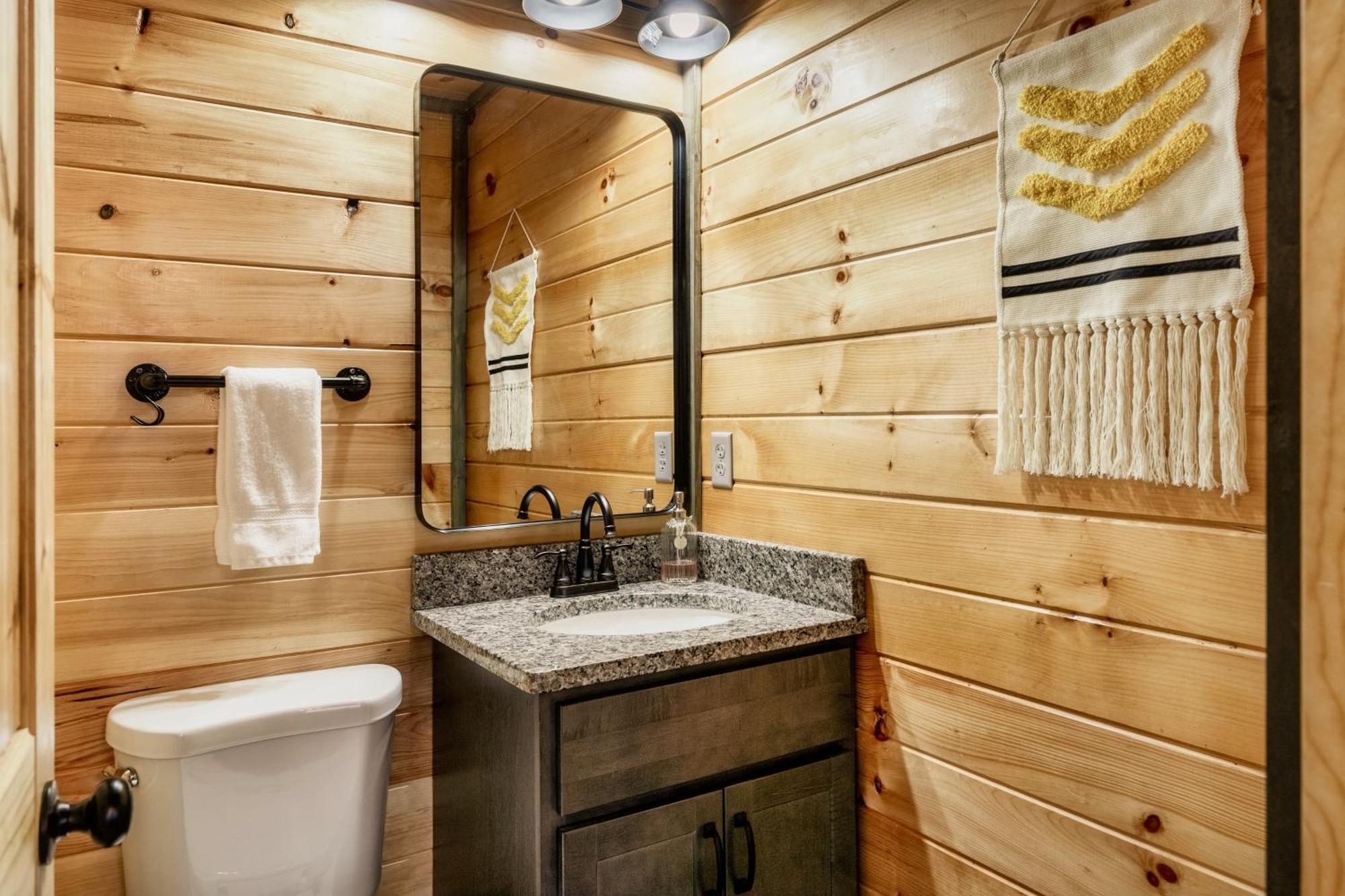 Mountainscape - Brand New Cabin W Views - Hottub - Firetable - Ps5 - Pooltable - 3 Pools Gatlinburg Eksteriør billede