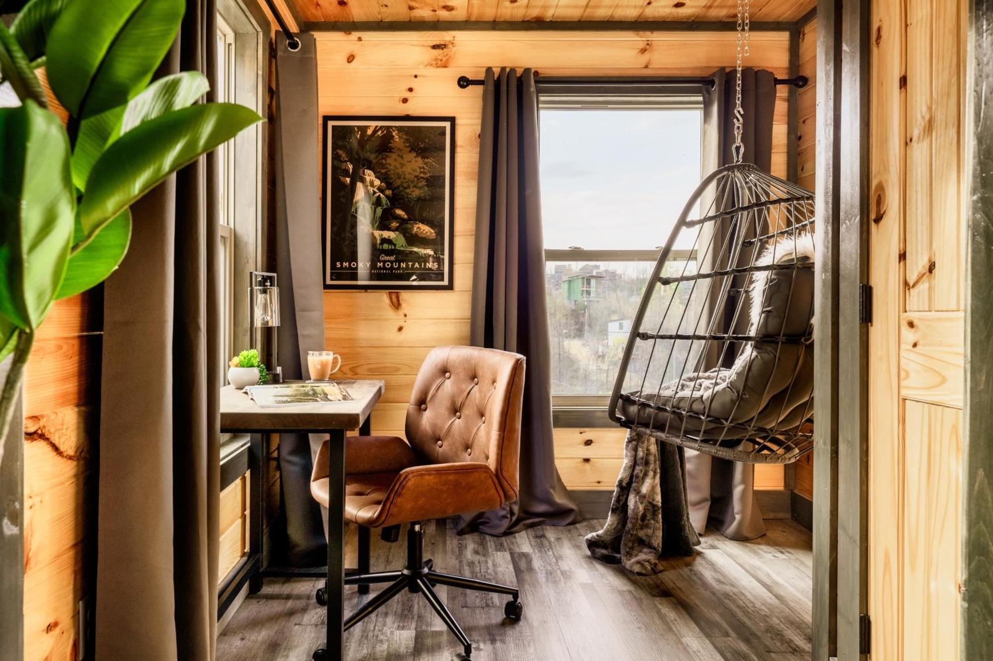 Mountainscape - Brand New Cabin W Views - Hottub - Firetable - Ps5 - Pooltable - 3 Pools Gatlinburg Eksteriør billede